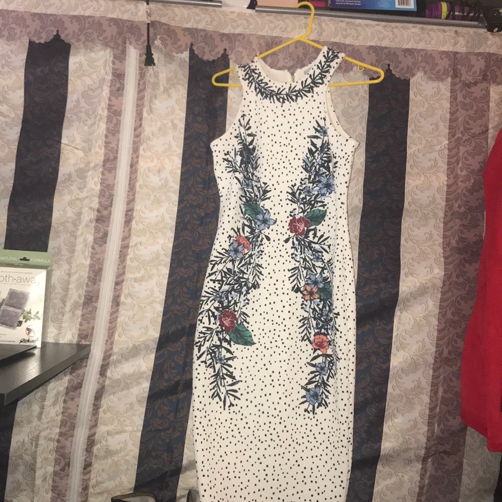 H&M fitted floral white dress size S
